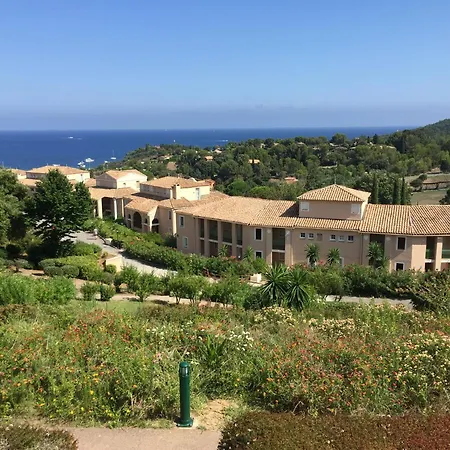 Cap Esterel 2 Pieces Climatise 4-5pers Piscines Parking Draps Wifi 아파트
