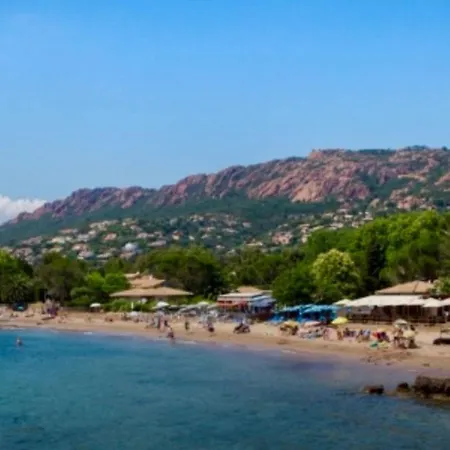 Apartment Cap Esterel 25m2 Climatise 4-5pers Piscines Parking Draps