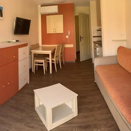 Cap Esterel 25m2 Climatise 4-5pers Piscines Parking Draps Apartment