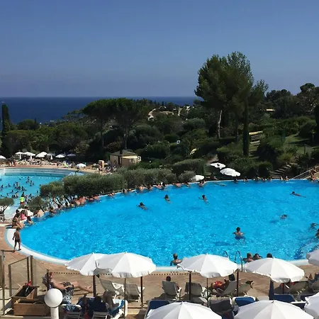 Cap Esterel 2 Pieces Climatise 4-5pers Piscines Parking Wifi Saint-Raphaël