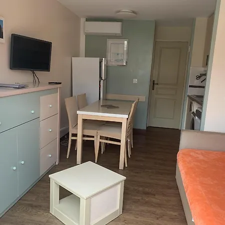 Cap Esterel 2 Pieces Climatise 4-5pers Piscines Parking Draps Wifi Lejlighed Saint-Raphaël
